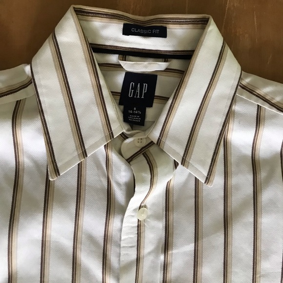 Gap classic fit button down - Picture 2 of 8